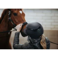 Pikeur Cap AirLuxe Pure Lange klep Zwart