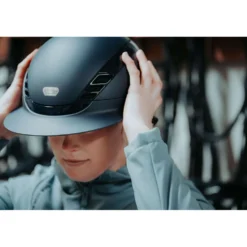 Pikeur Cap AirLuxe Pure Lange klep Midnight Blue