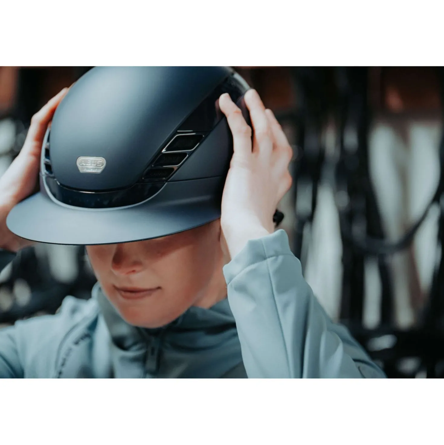 Pikeur Cap AirLuxe Pure Lange klep Midnight Blue
