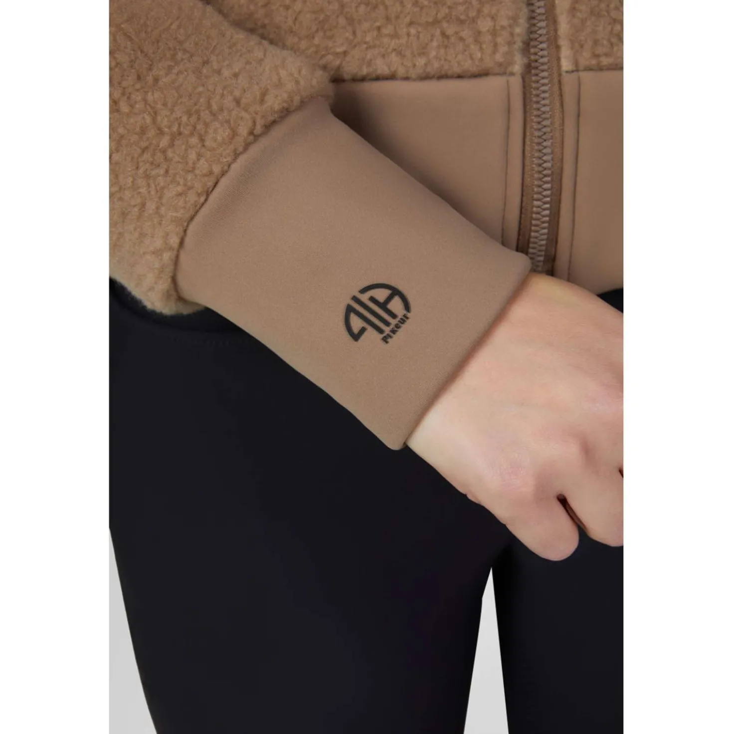 Pikeur Vest Teddyfleece Athleisure AW26 Toffee Beige