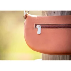 Pénélope Heuptas Smile Cognac