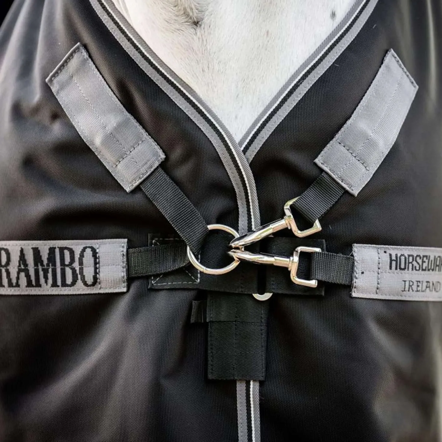 Rambo Turnout 1680D 50g Black/Thunderstorm Grey/Silver