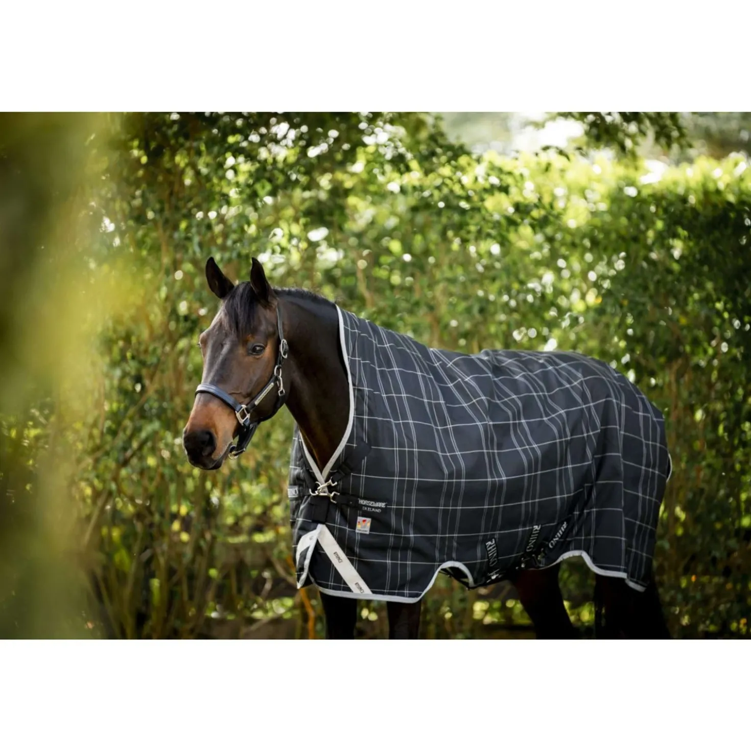Rhino Wug Turnout Medium Varilayer 250g Black/Grey/White Check/Gray