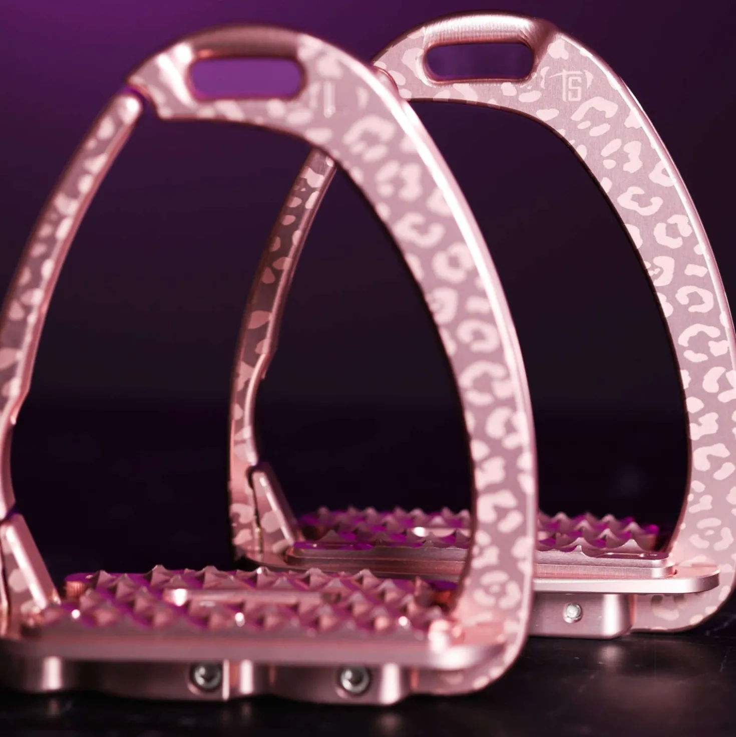 Tech Stirrups Stijgbeugels Venice Sloped EVO Leopard Rosegold
