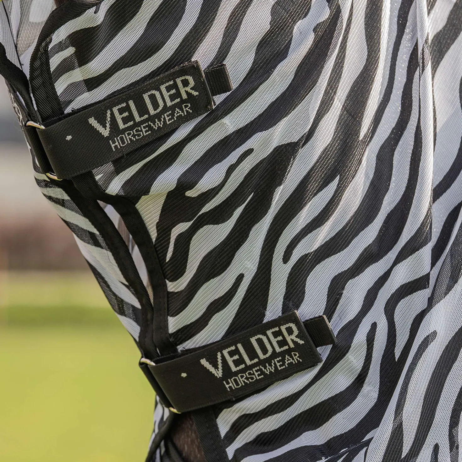 Velder Horsewear Essentials Pony Vliegendeken met Hals Zebra Zwart/Wit
