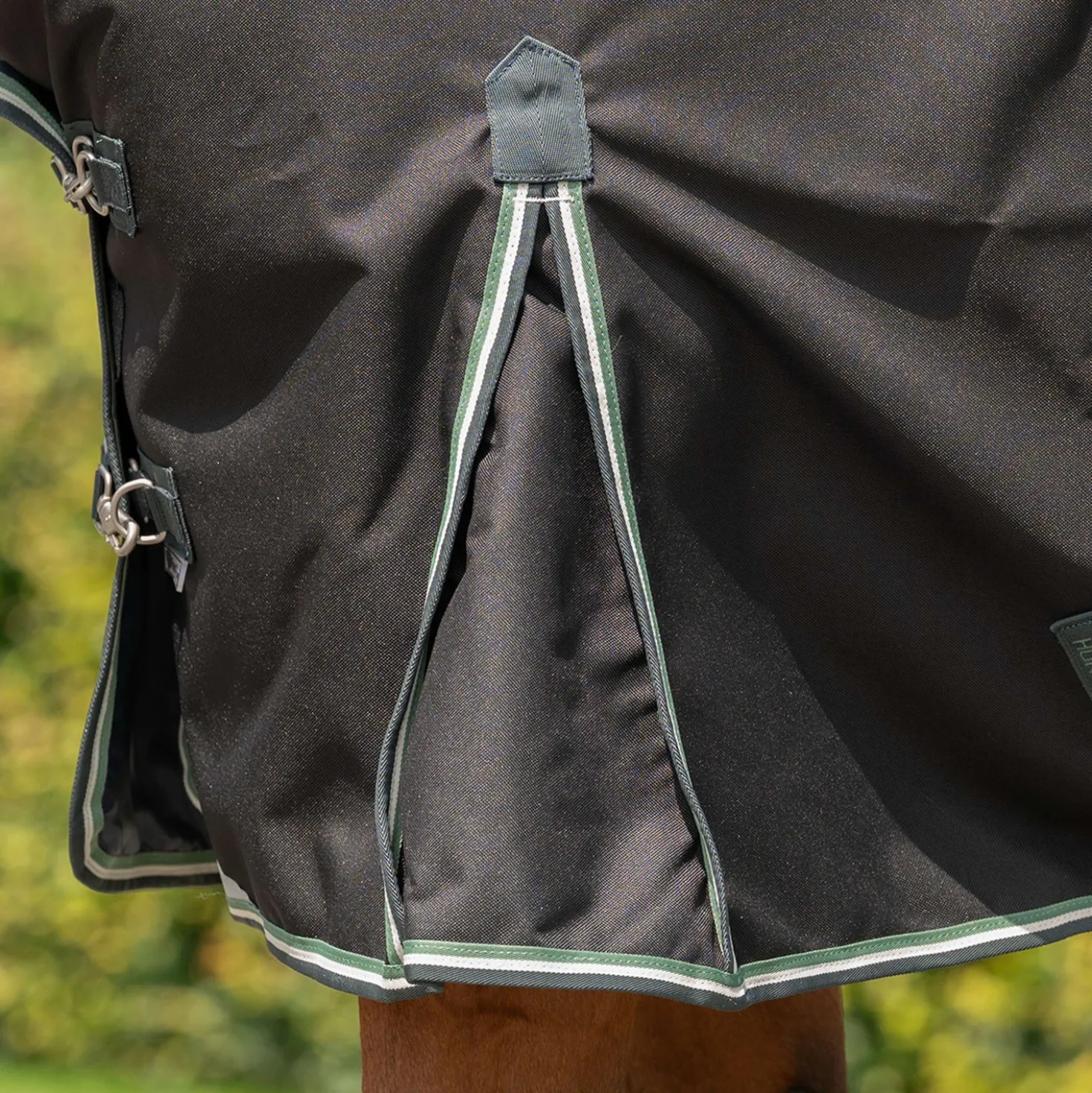 Velder Horsewear Premium Turnout 1200D 0g EasyClip Night Forest