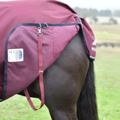 WeatherBeeta ComFiTec Essential Turnout Combo 50g Burgundy/Navy