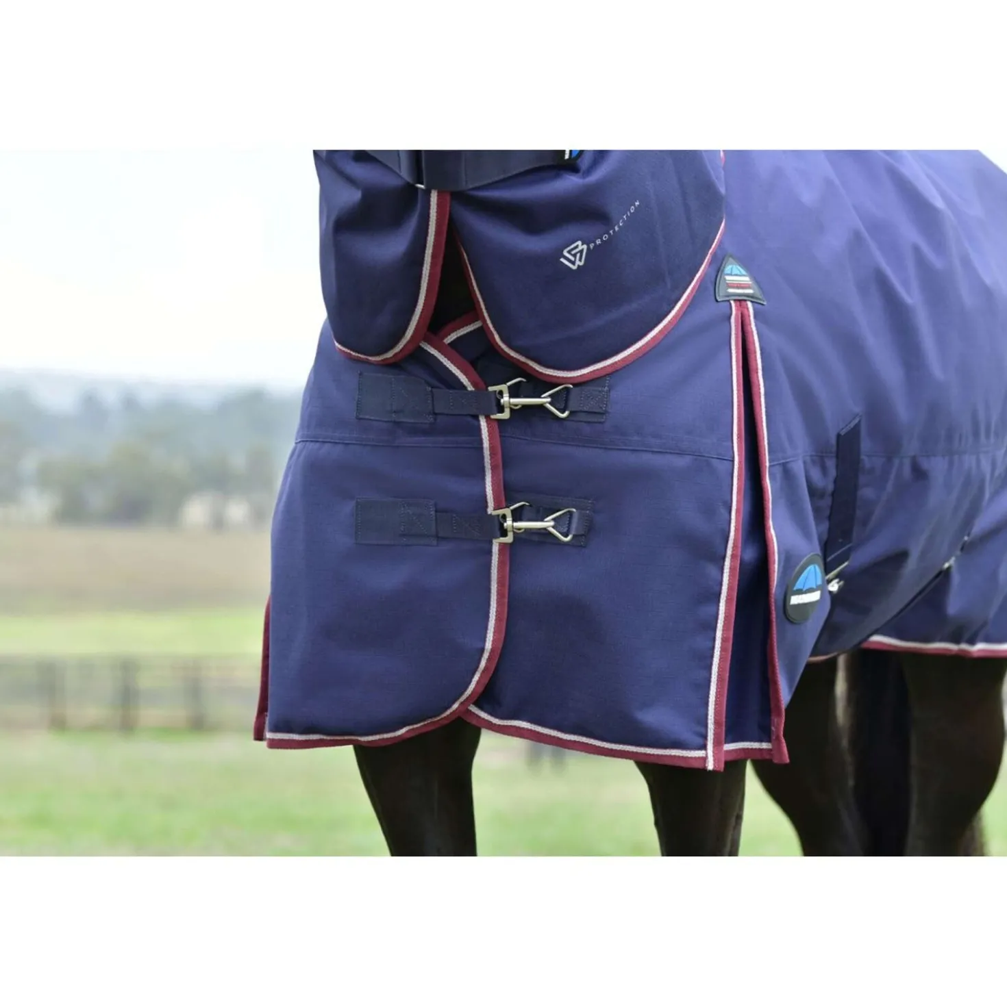WeatherBeeta ComFiTec Essential Turnout Detach-A-Neck 220g Navy/Burgundy