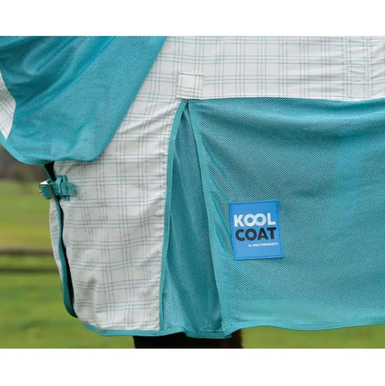 WeatherBeeta Cooler Cotton Airstream II Detach-A-Neck White/Mint