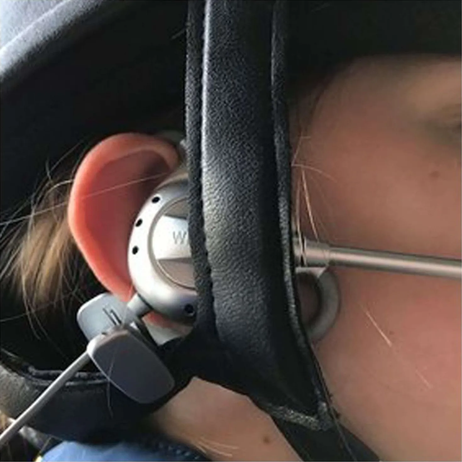 WHIS Headset Competition Zilver